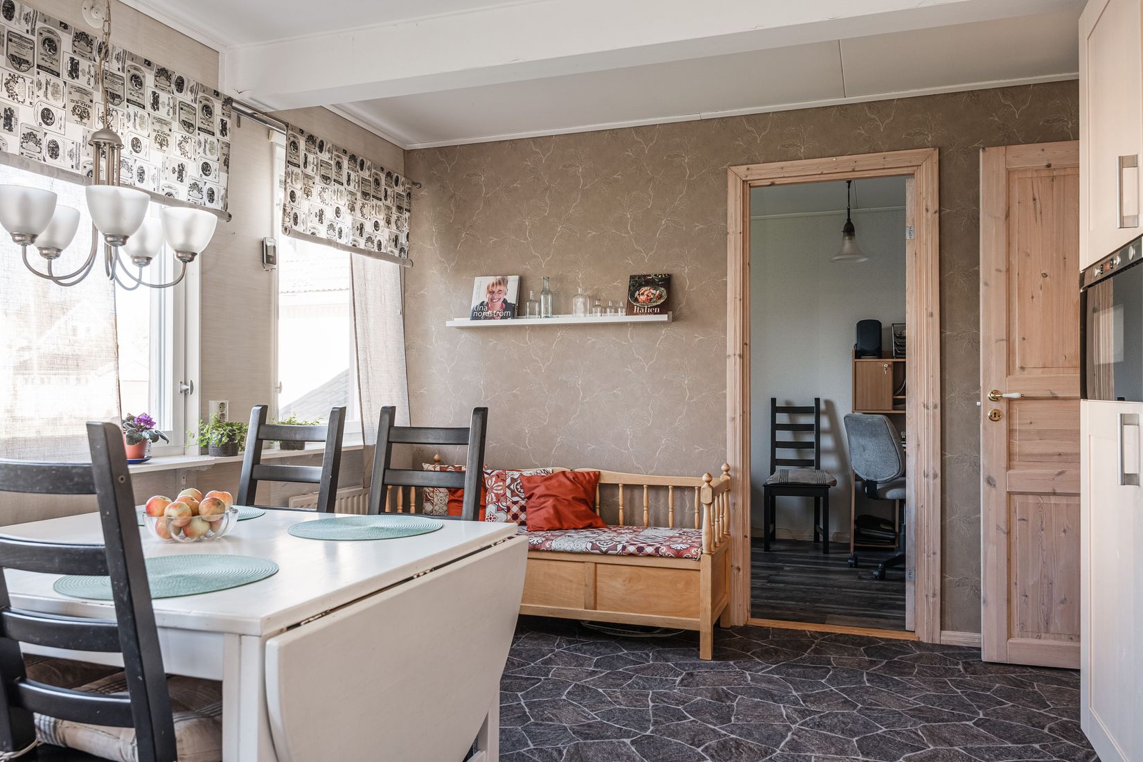 Villa, Barkvägen 11, Kramfors