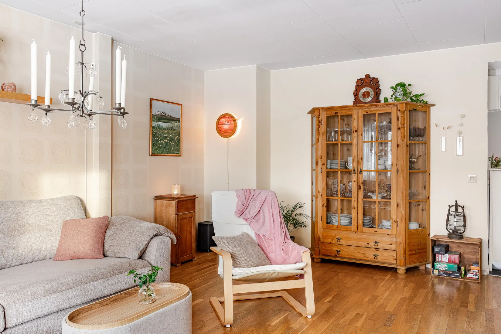 Radhus, Ottfjällsvägen 28, Nedre Torvalla, Östersund