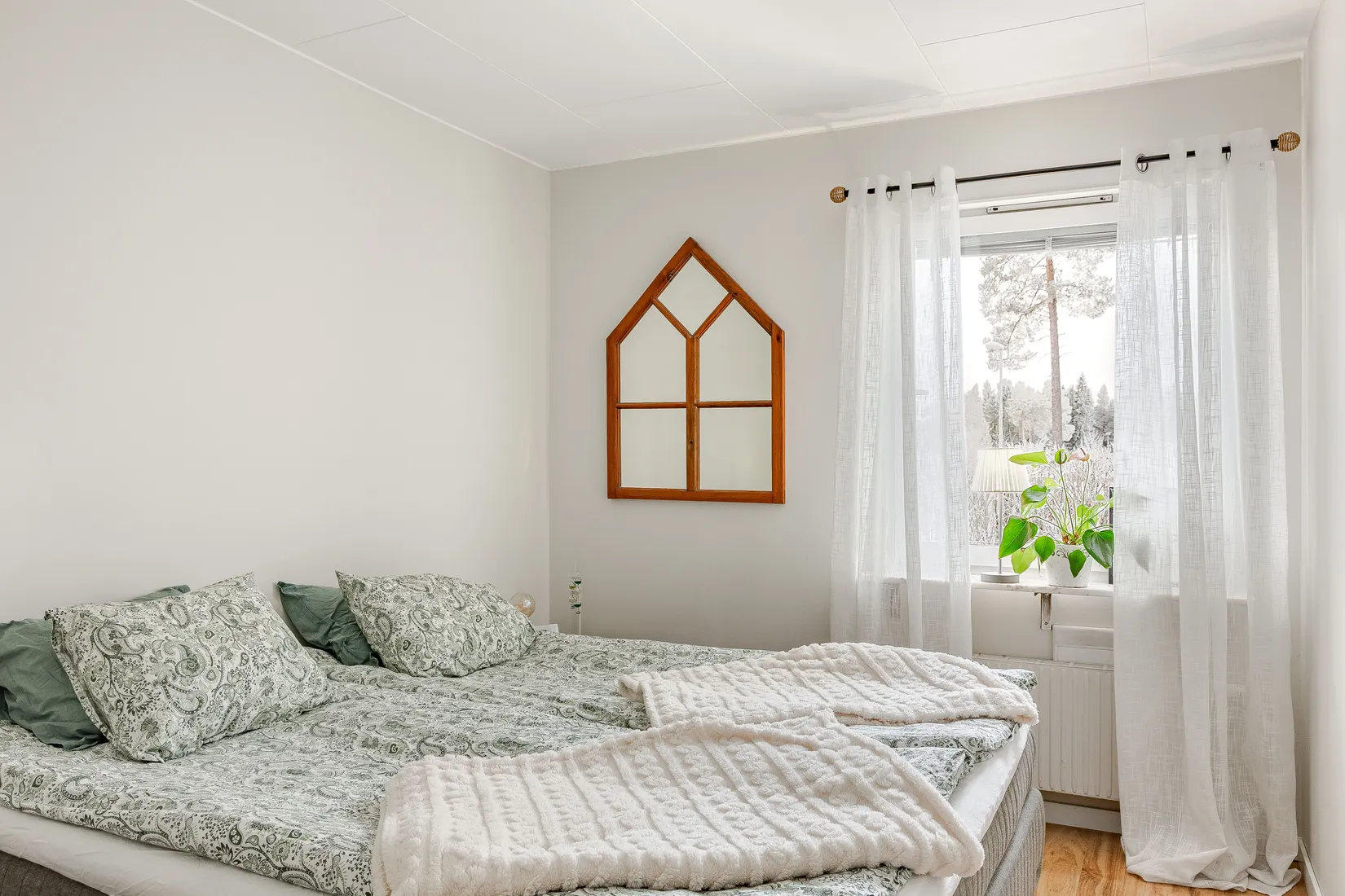Radhus, Ottfjällsvägen 28, Nedre Torvalla, Östersund