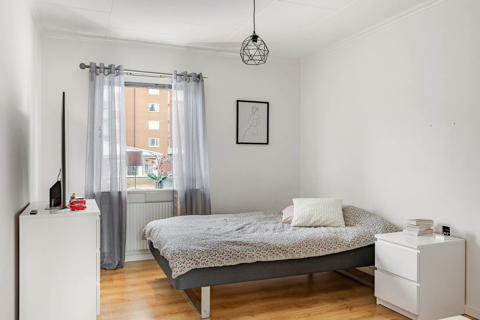 Radhus, Ottfjällsvägen 28, Nedre Torvalla, Östersund