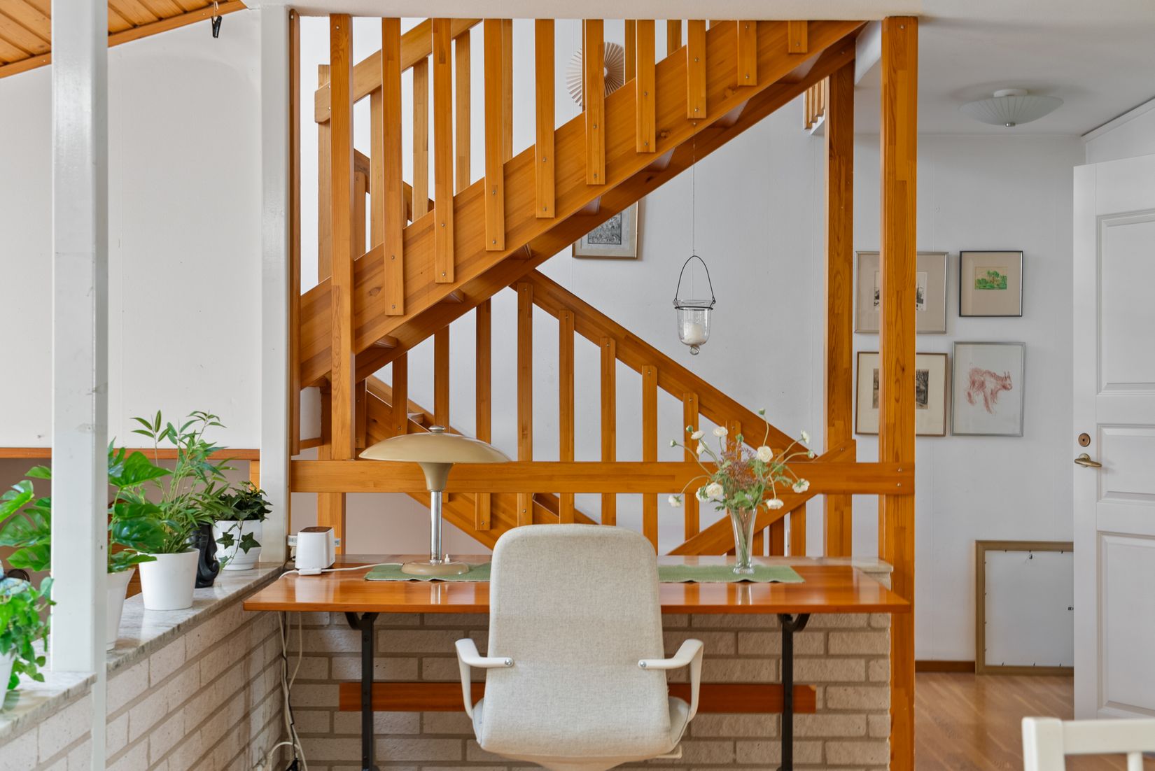 Villa, Radhus, Hellstedtsgatan 2B, Sveaplan/Lasarettsområdet, Eskilstuna