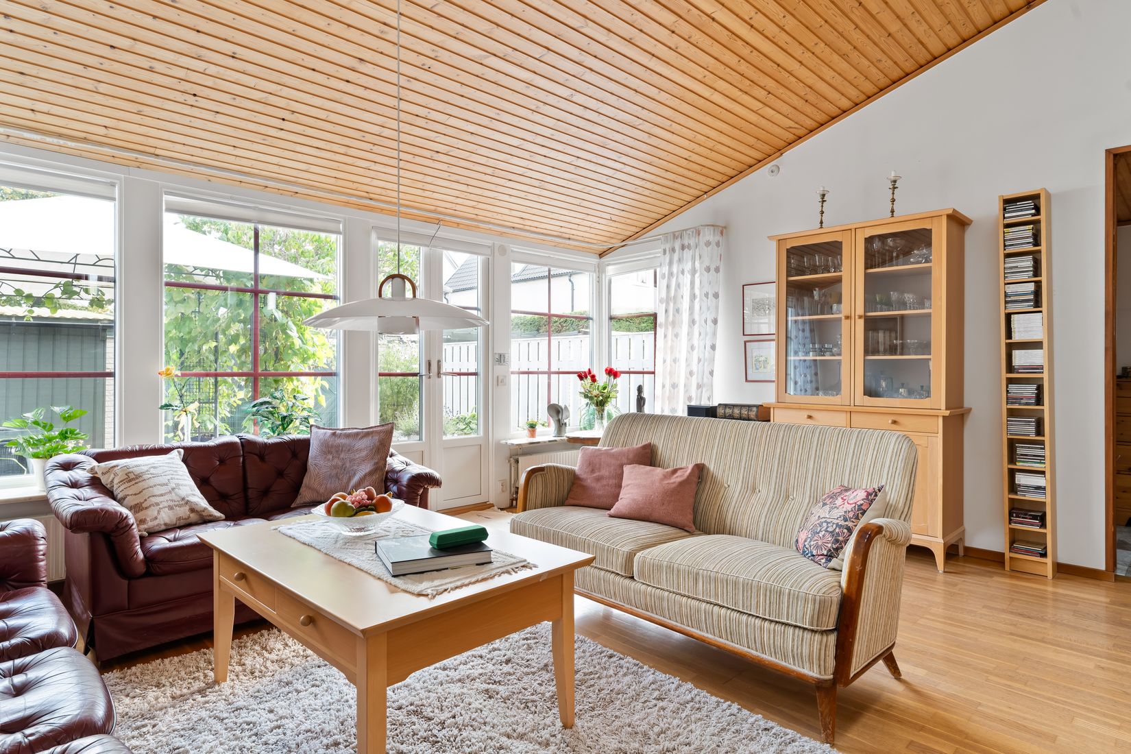 Villa, Radhus, Hellstedtsgatan 2B, Sveaplan/Lasarettsområdet, Eskilstuna