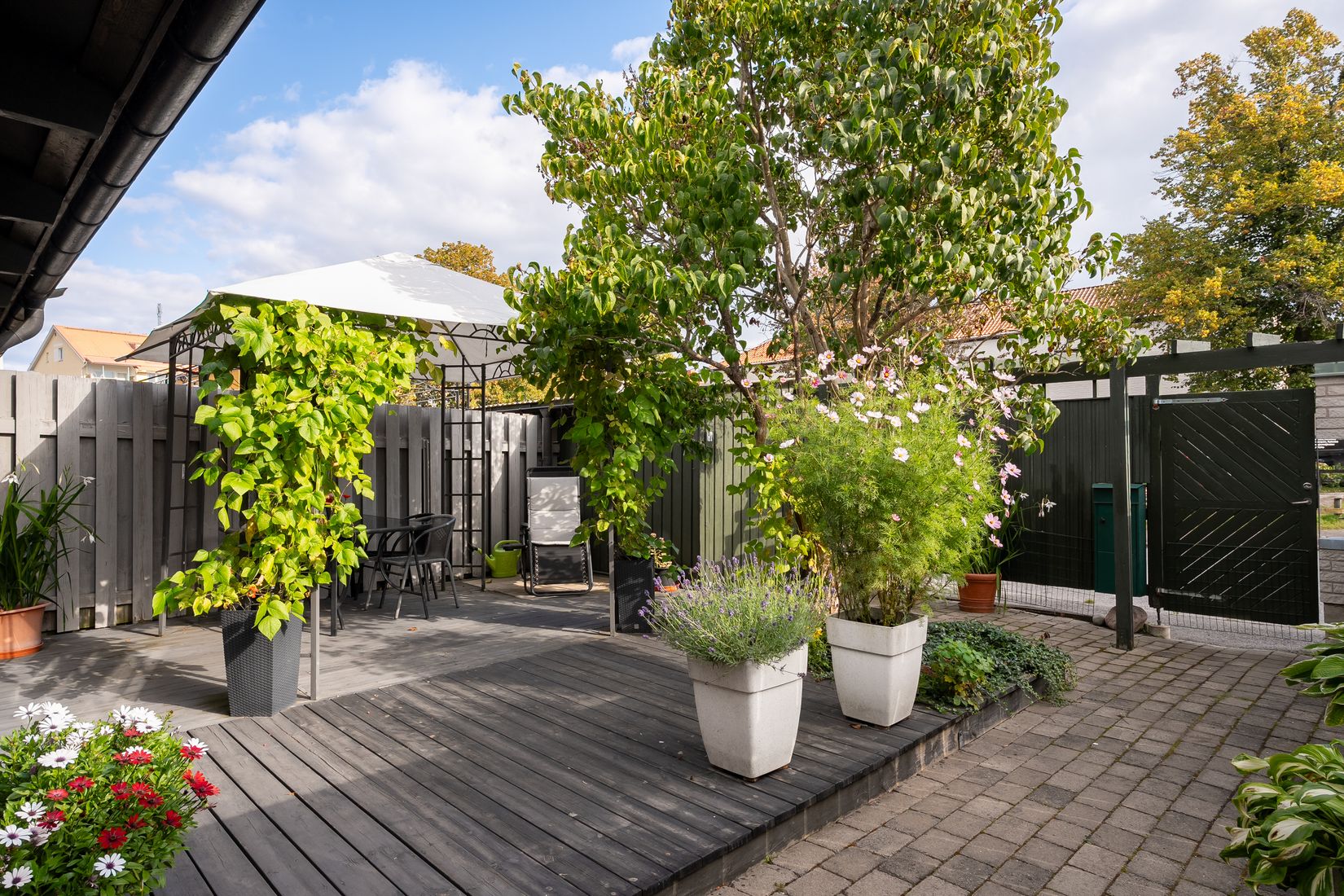 Villa, Radhus, Hellstedtsgatan 2B, Sveaplan/Lasarettsområdet, Eskilstuna