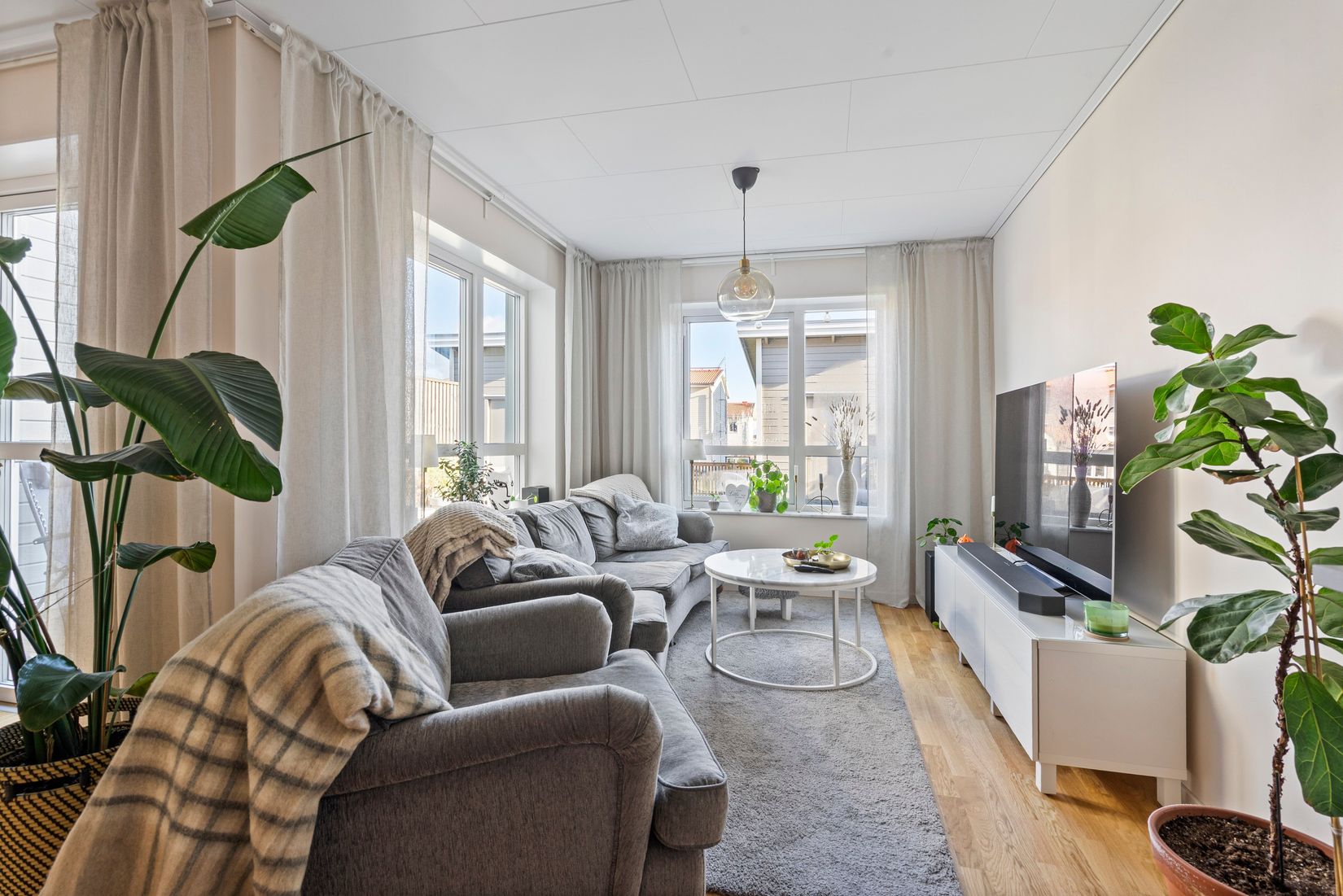 Radhus, Hägnadsgatan 53, Trädgårdsstaden, Skövde