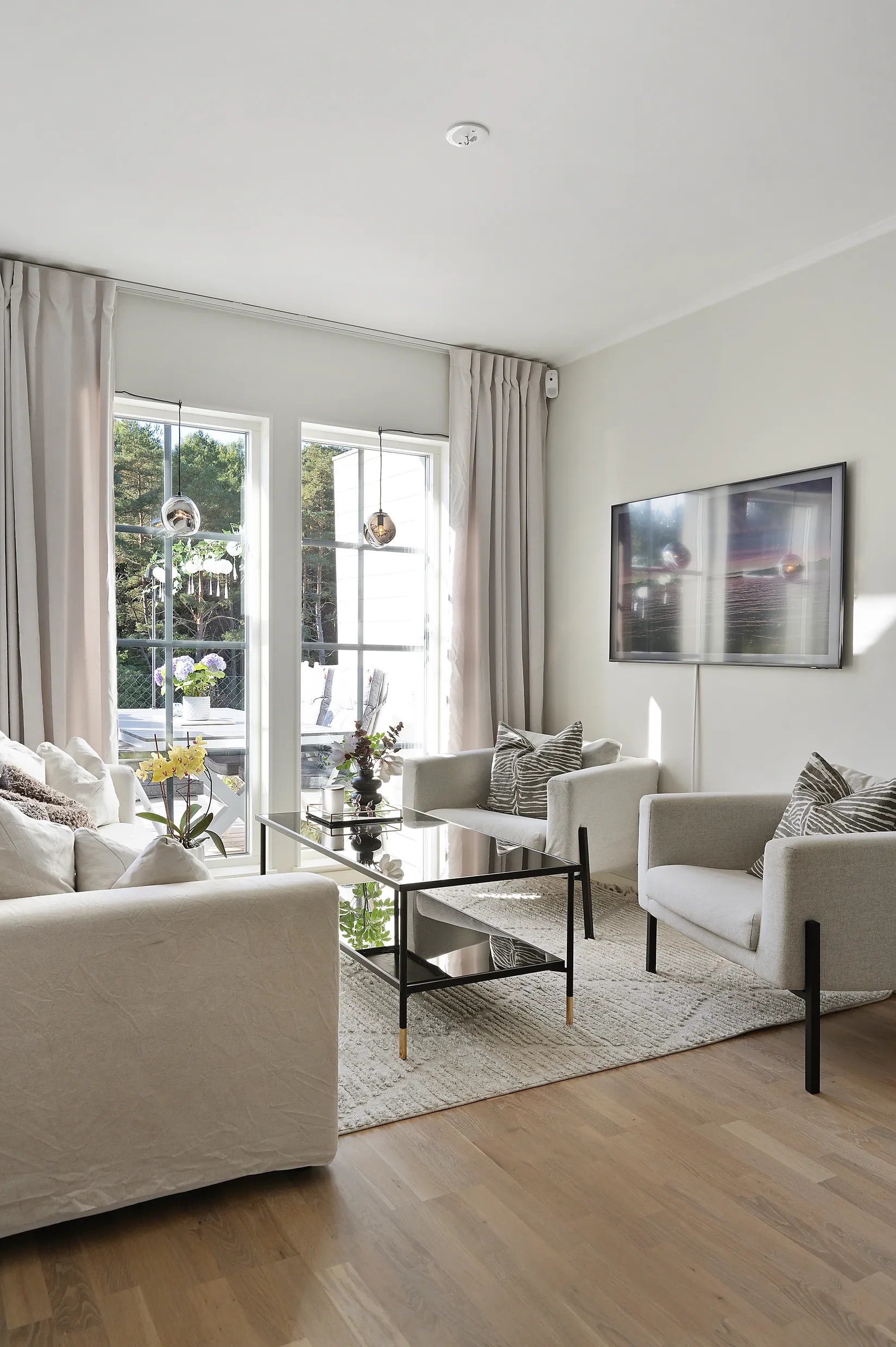 Radhus, Friggaslingan 27, Skälby, Järfälla