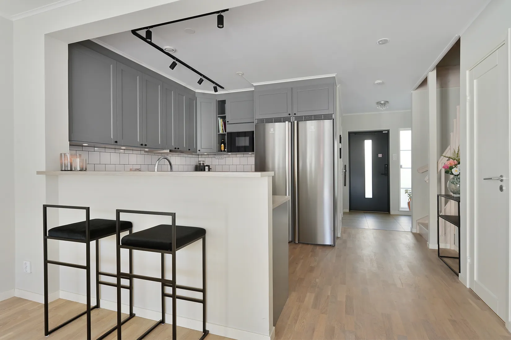 Radhus, Friggaslingan 27, Skälby, Järfälla