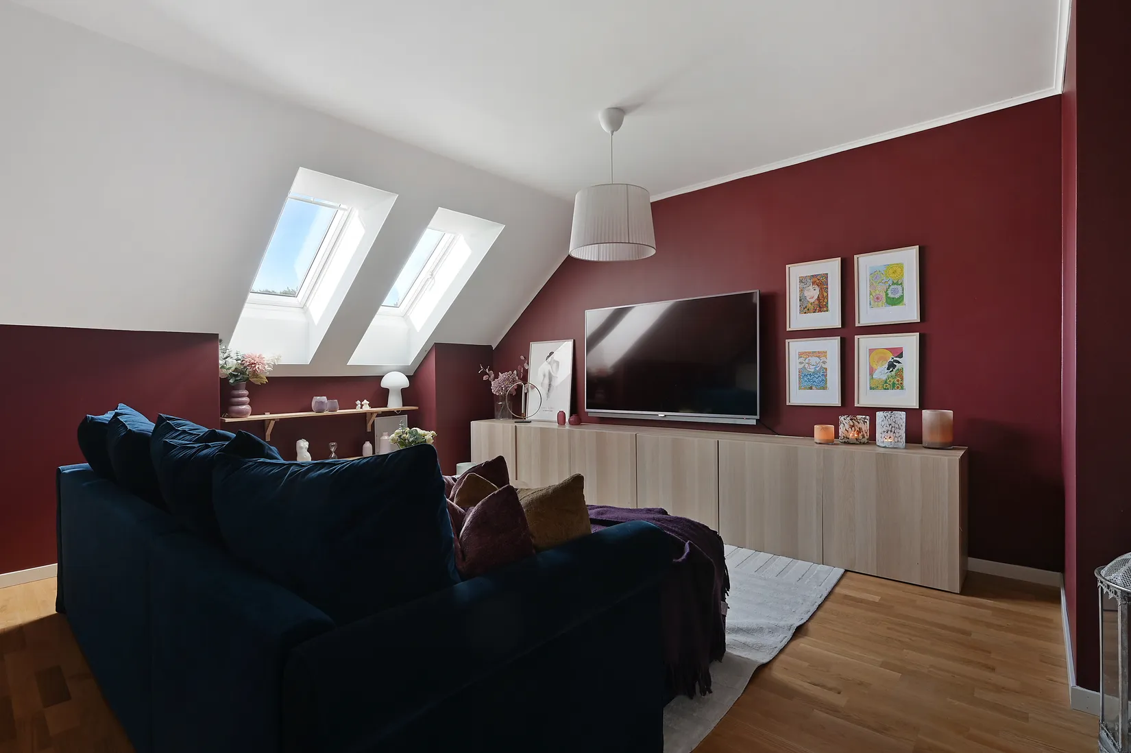 Radhus, Friggaslingan 27, Skälby, Järfälla