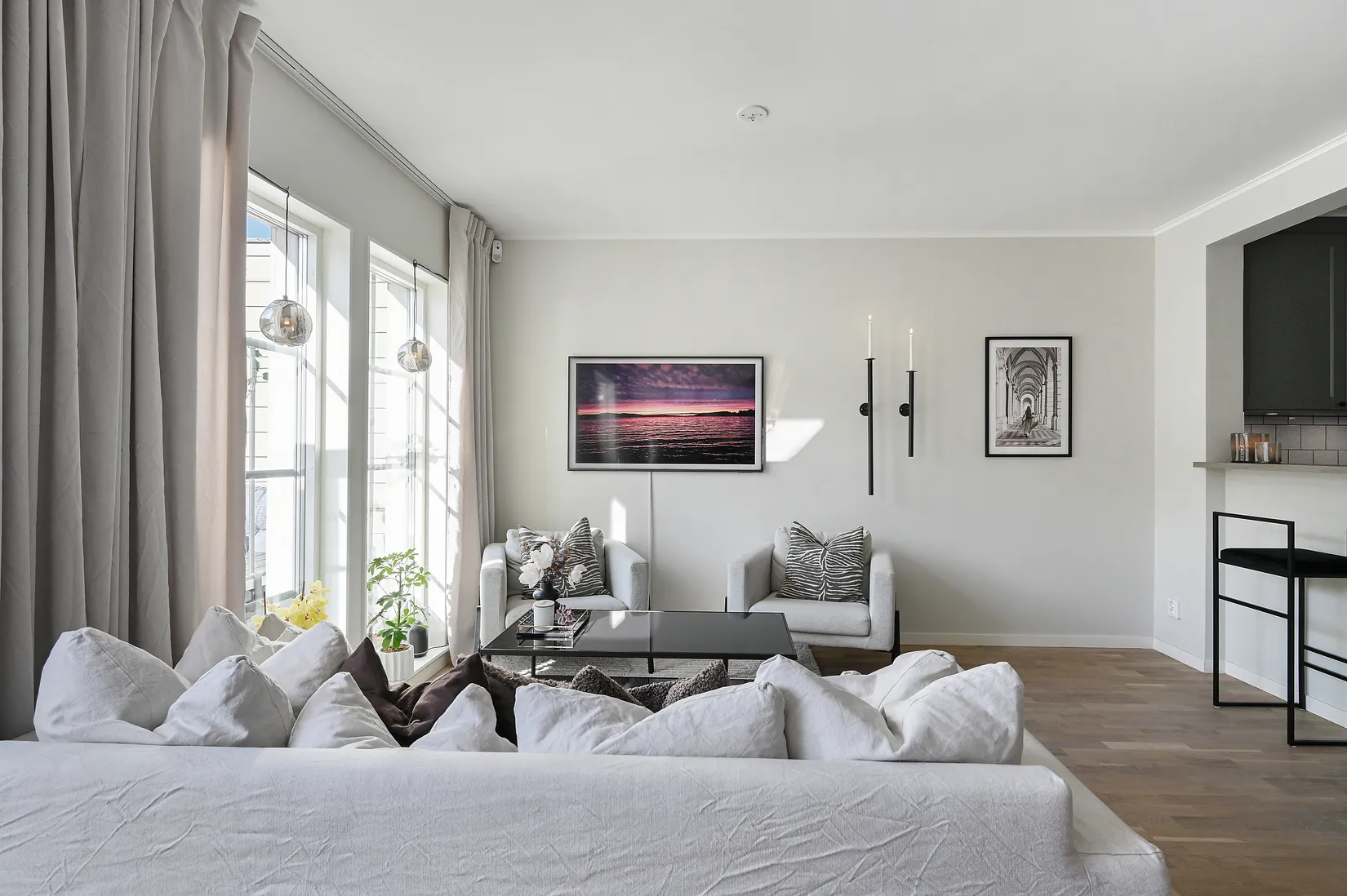 Radhus, Friggaslingan 27, Skälby, Järfälla