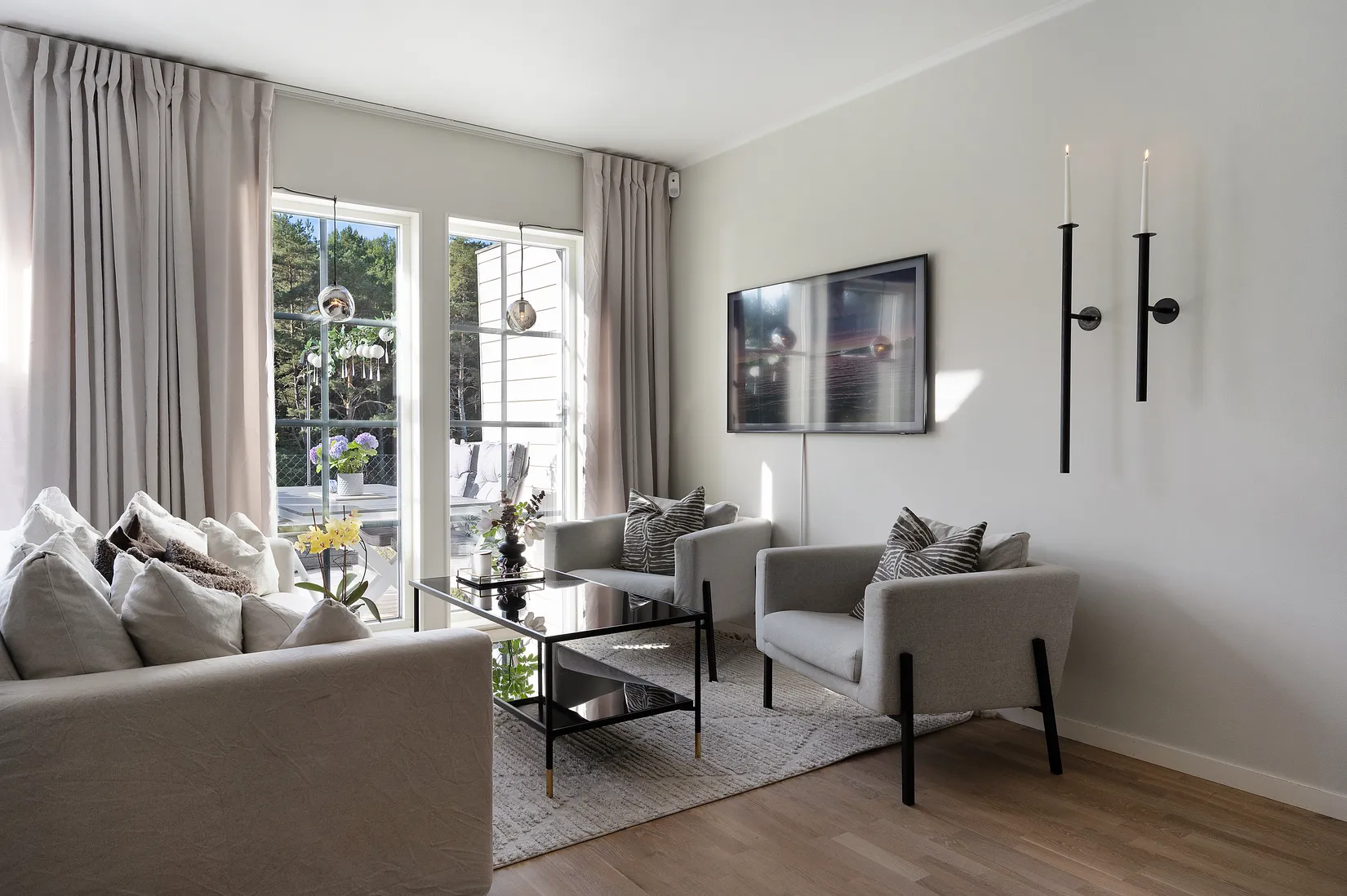 Radhus, Friggaslingan 27, Skälby, Järfälla