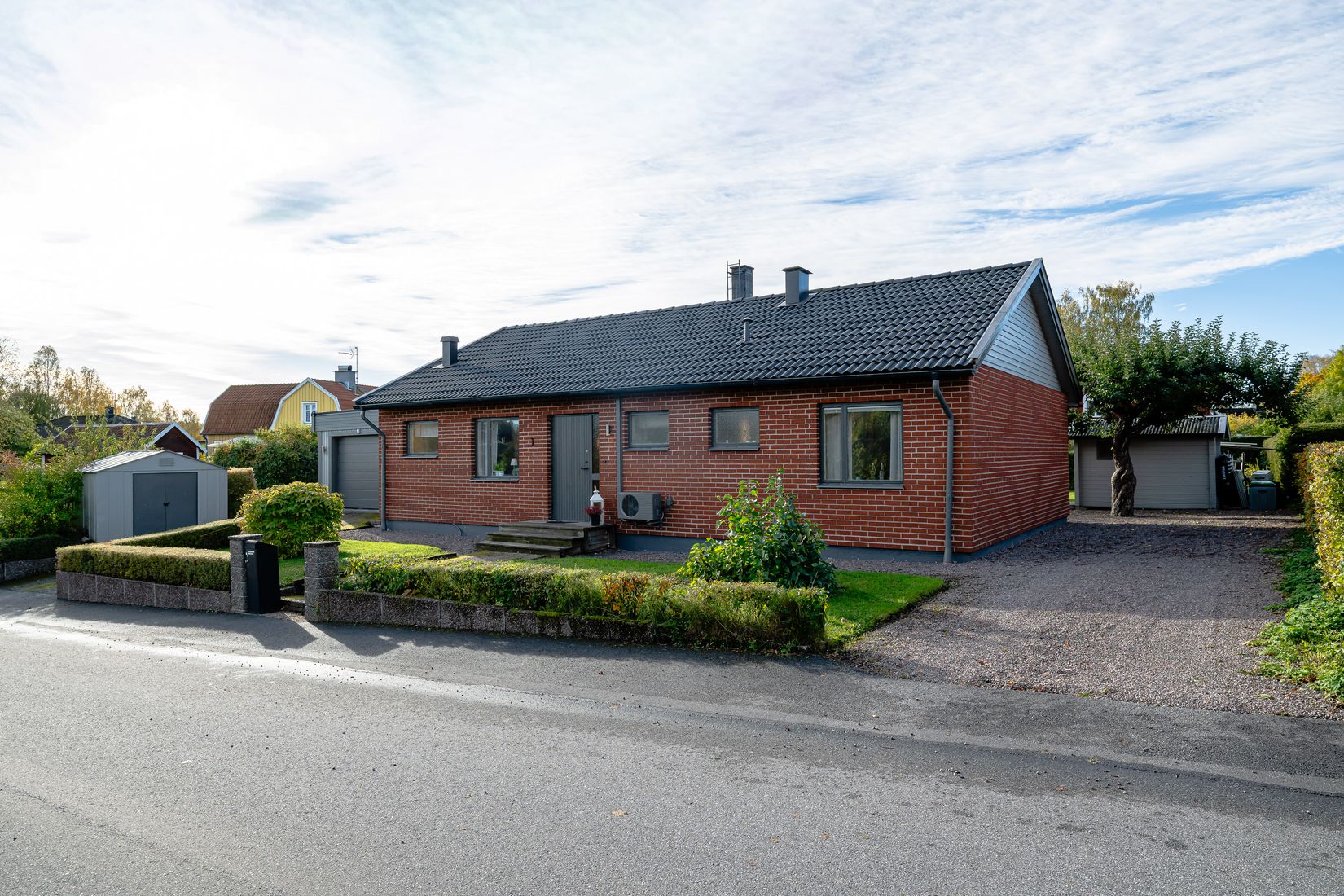 Villa, Korsbacksvägen 1, Björnlunda tätort, Gnesta