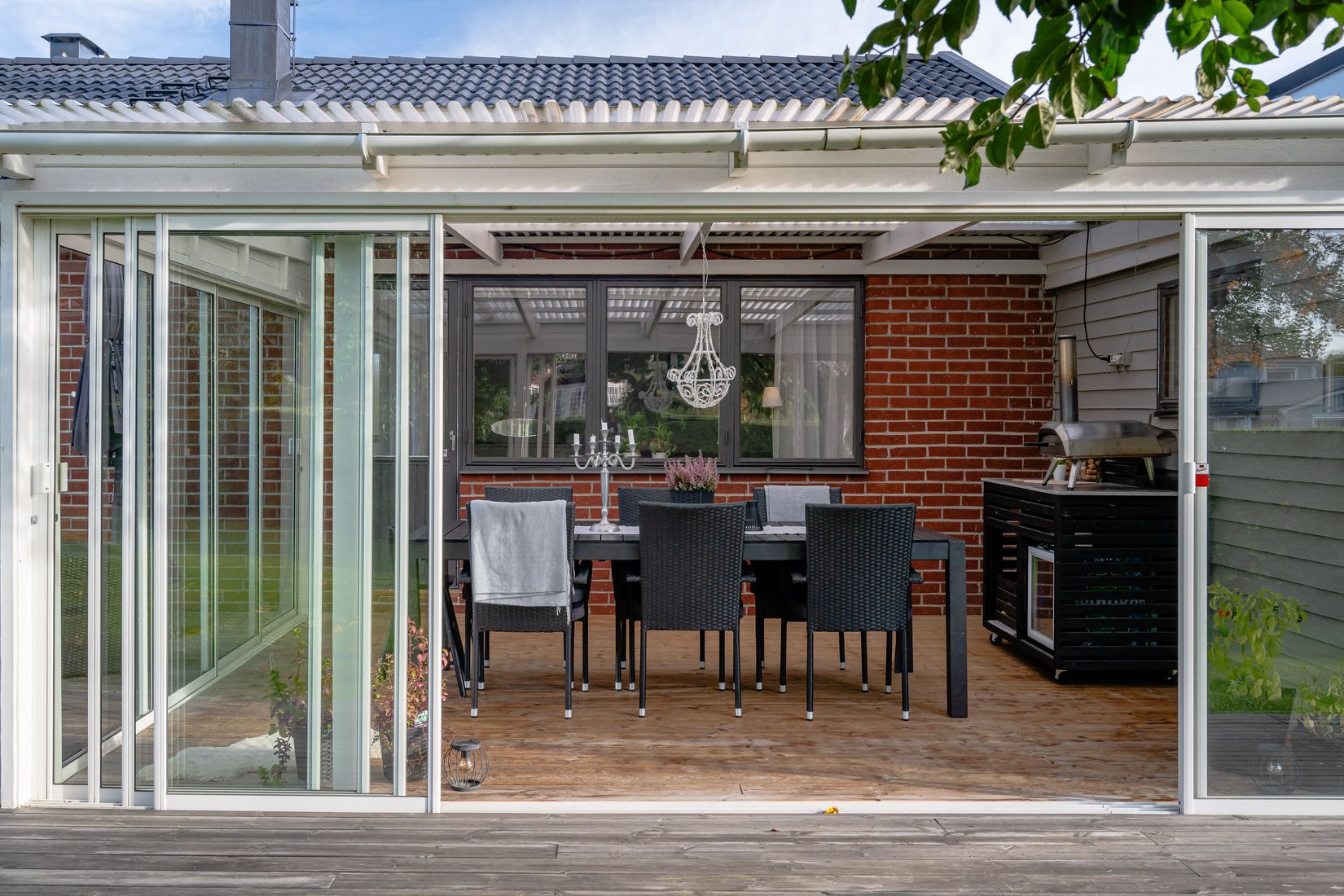 Villa, Korsbacksvägen 1, Björnlunda tätort, Gnesta