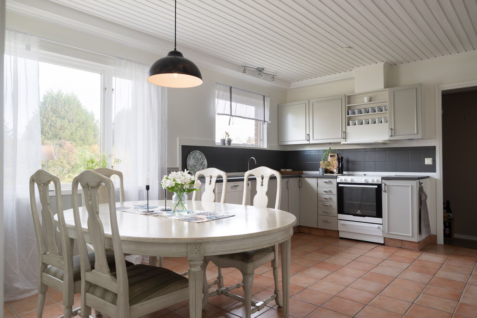 Villa, Korsbacksvägen 1, Björnlunda tätort, Gnesta