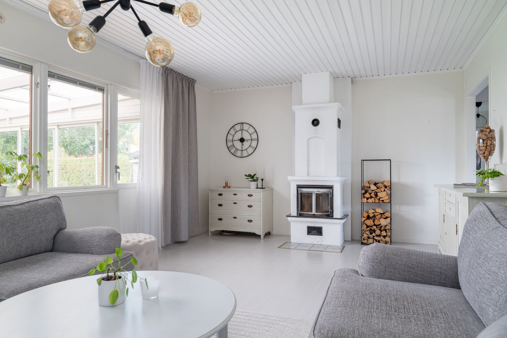 Villa, Korsbacksvägen 1, Björnlunda tätort, Gnesta