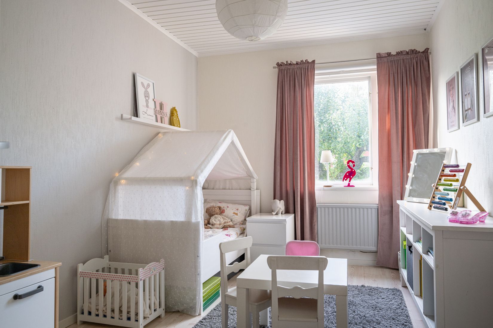 Villa, Korsbacksvägen 1, Björnlunda tätort, Gnesta