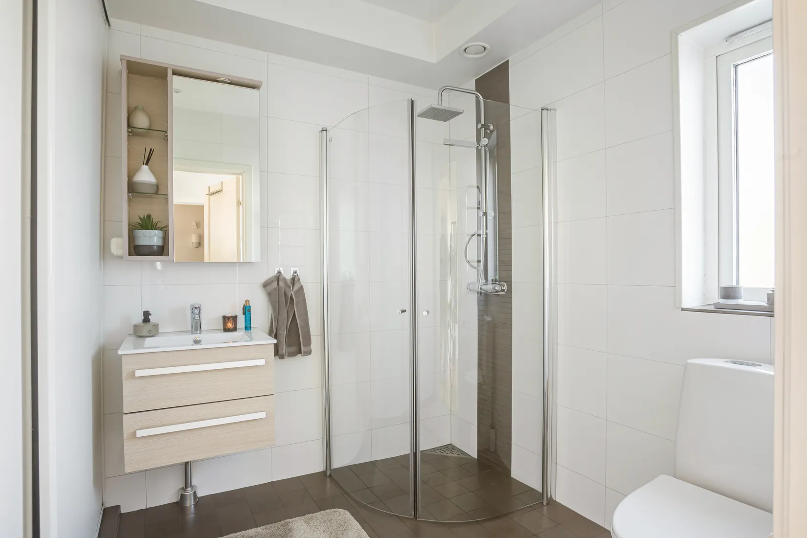 Radhus, Sågtorpsvägen 43A, Näsby Park, Täby