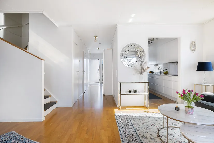 Radhus, Fänriksvägen 35, Barkarbystaden, Järfälla