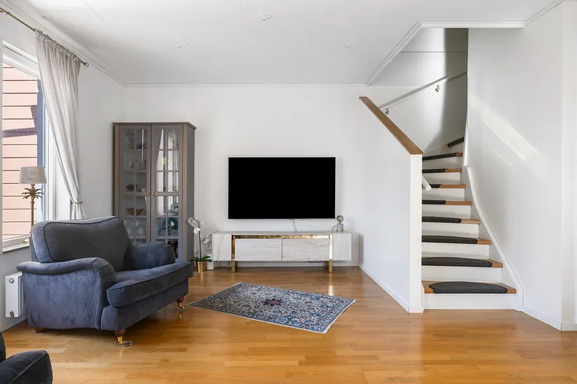 Radhus, Fänriksvägen 35, Barkarbystaden, Järfälla