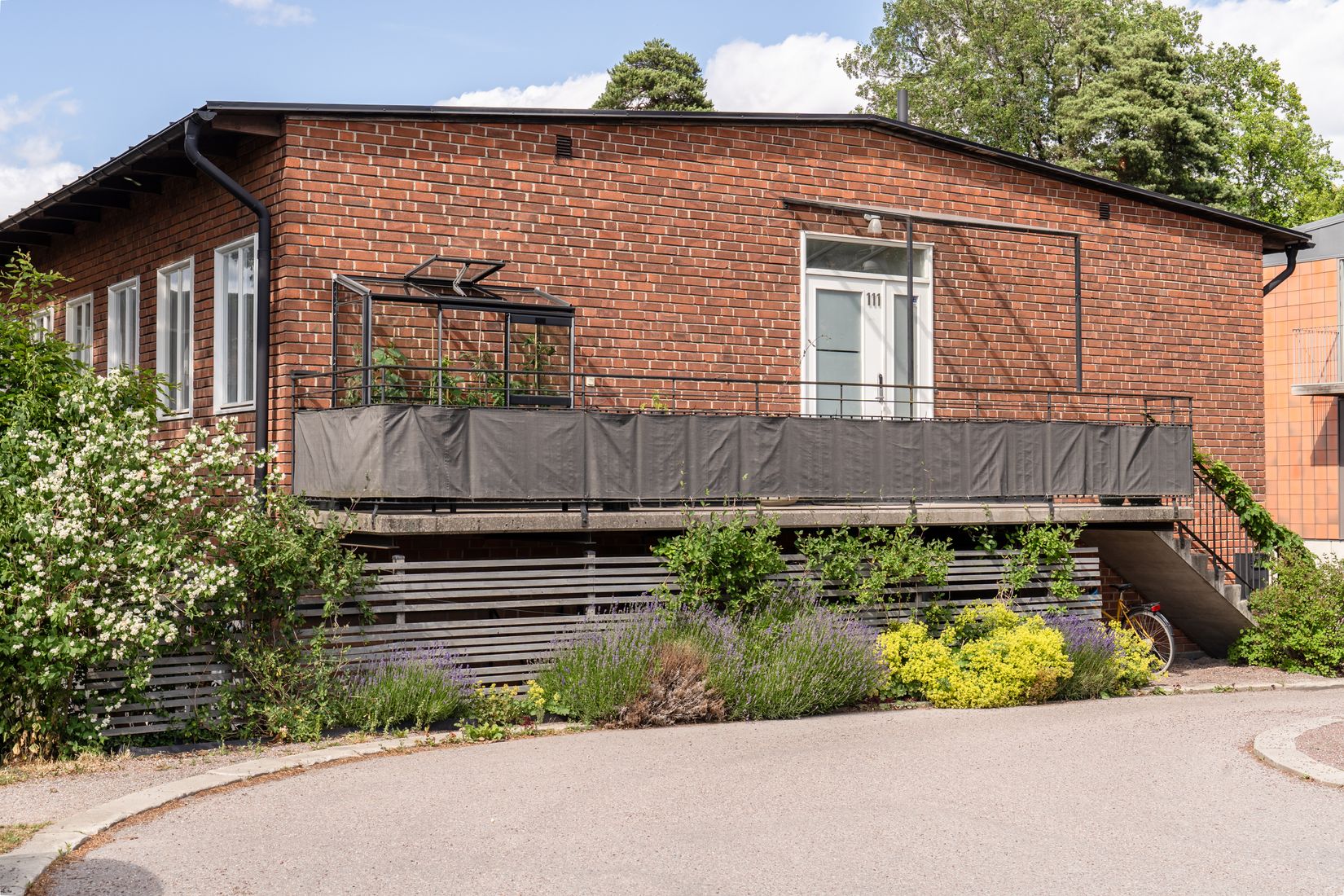 Radhus, Nybodaringen 111, Liljeholmen, Stockholm