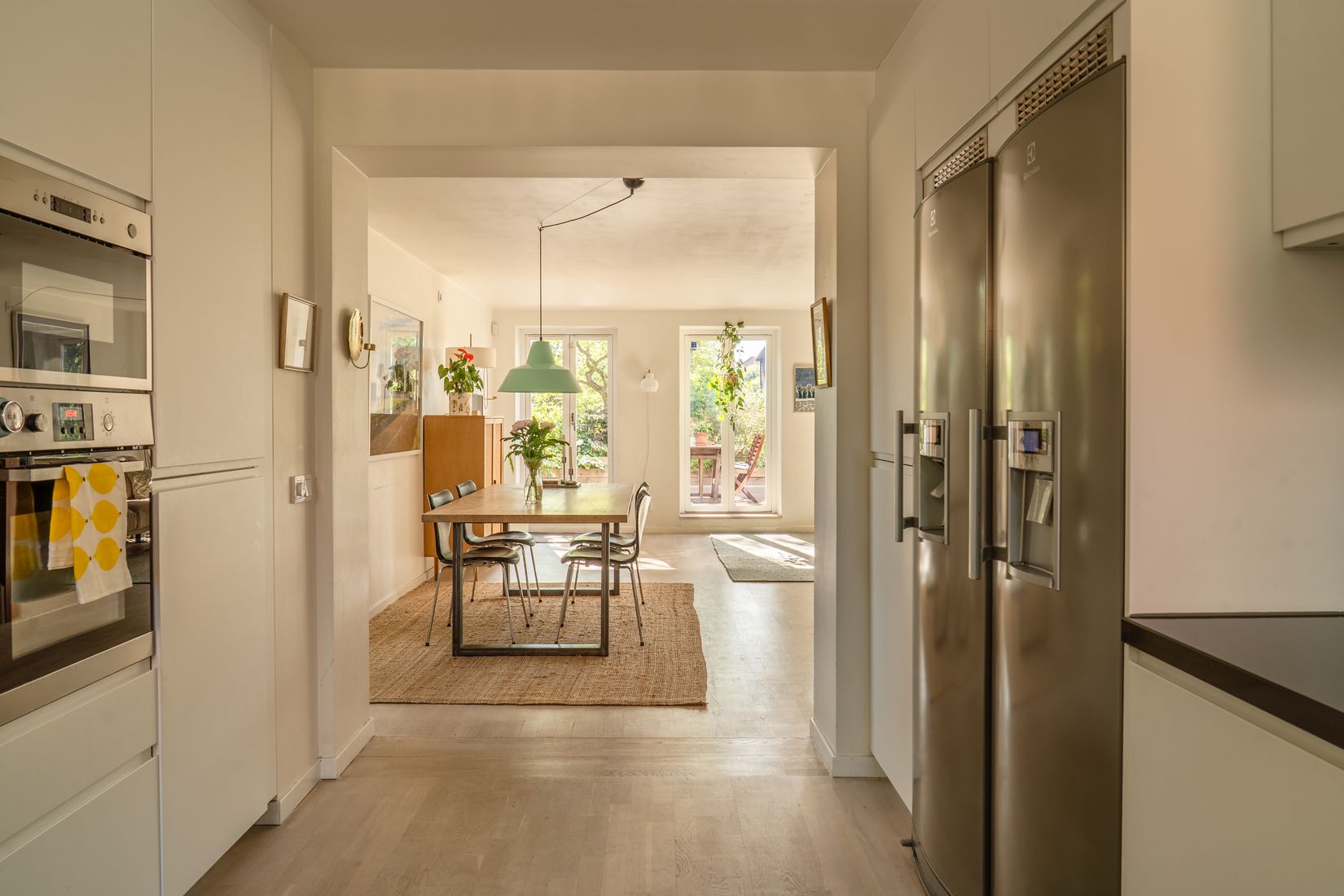 Radhus, Nybodaringen 111, Liljeholmen, Stockholm