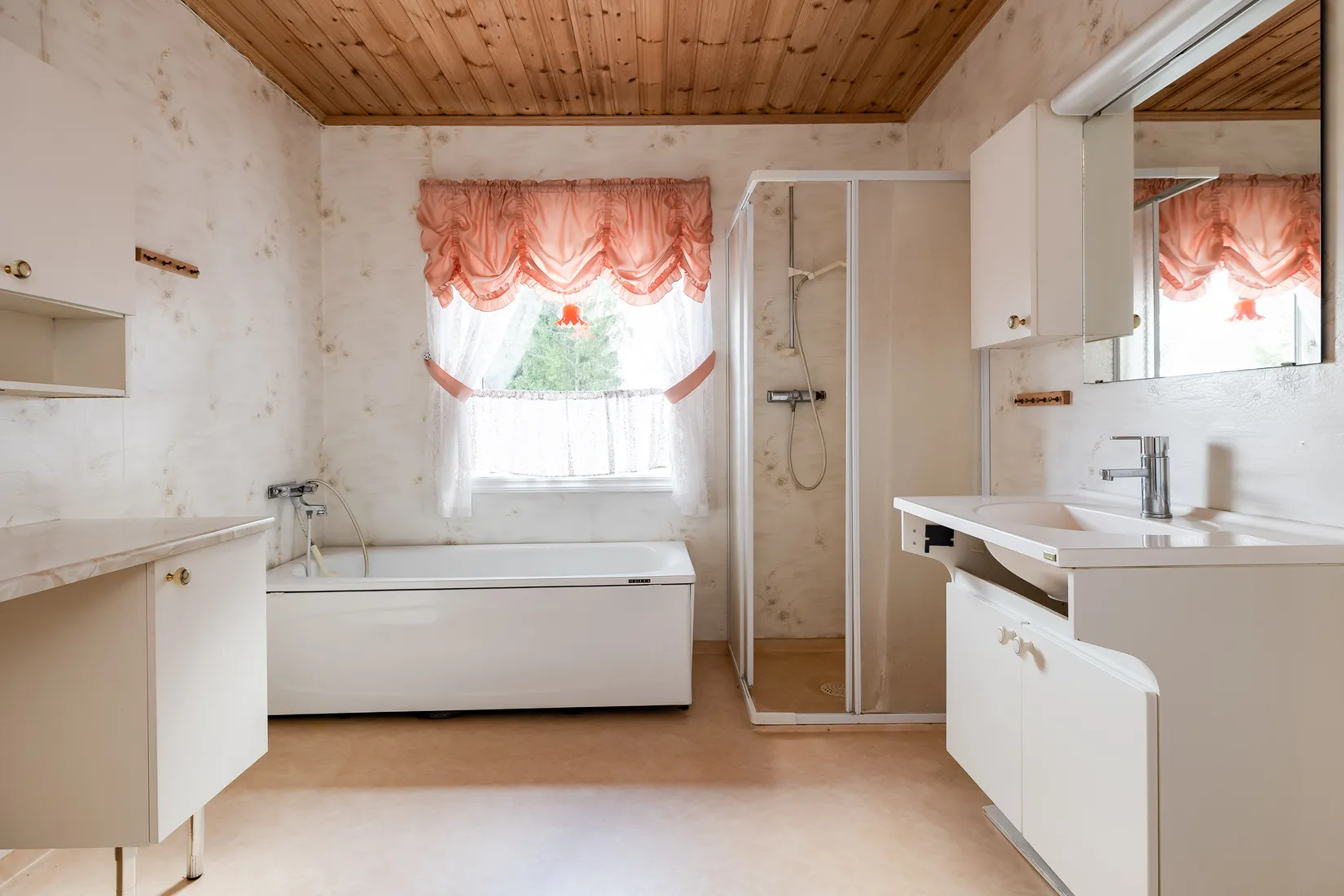 Gård/Skog, Norra Folkavi Lerbo 5273, Lekeberg