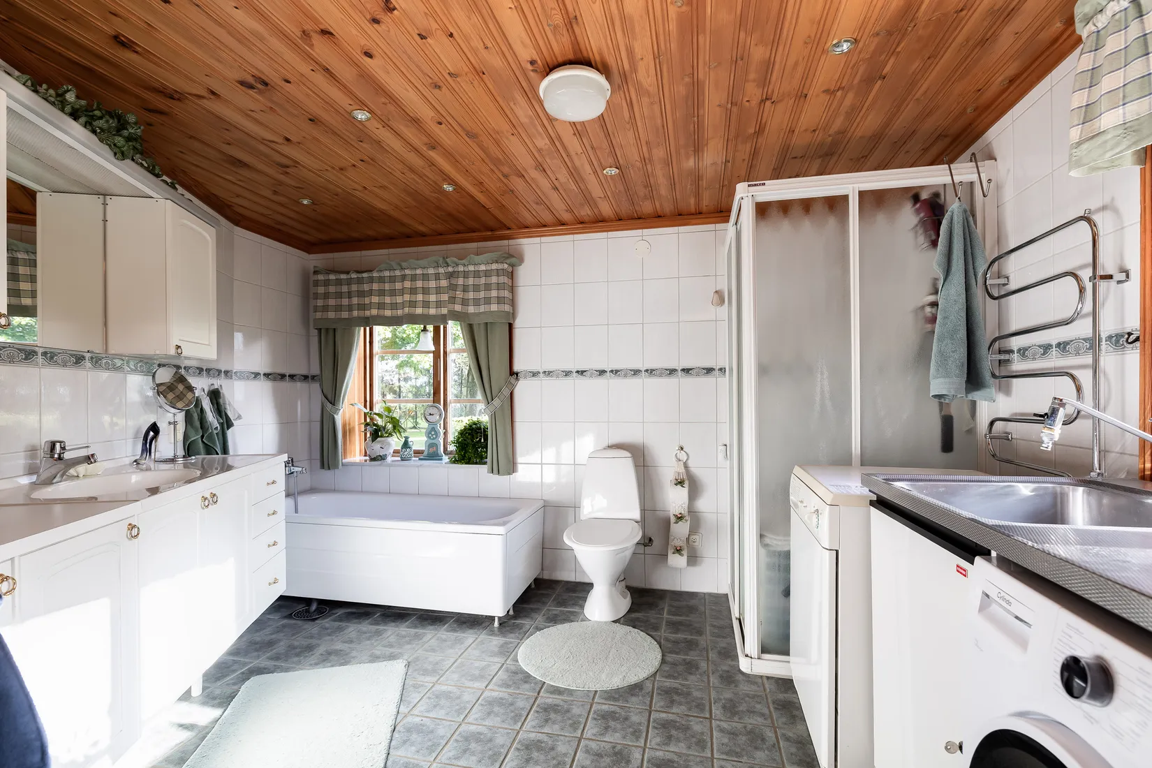 Gård/Skog, Norra Folkavi Lerbo 5273, Lekeberg