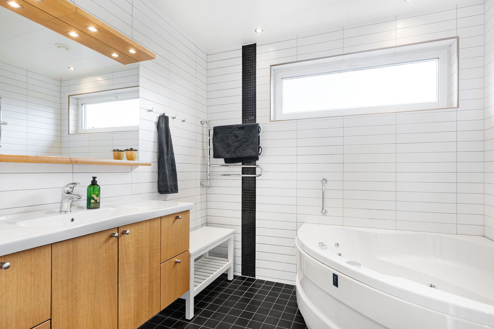 Villa, Gamens väg 20, Marielundsviken, Strängnäs