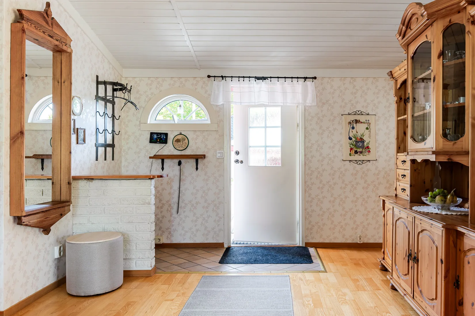 Villa, Hultvägen 4, Hjälmsätter, Katrineholm