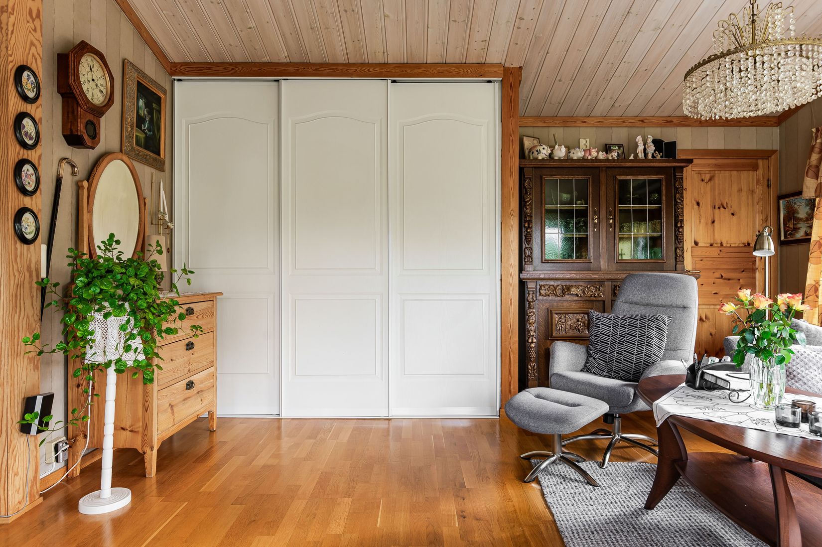 Villa, Hultvägen 4, Hjälmsätter, Katrineholm