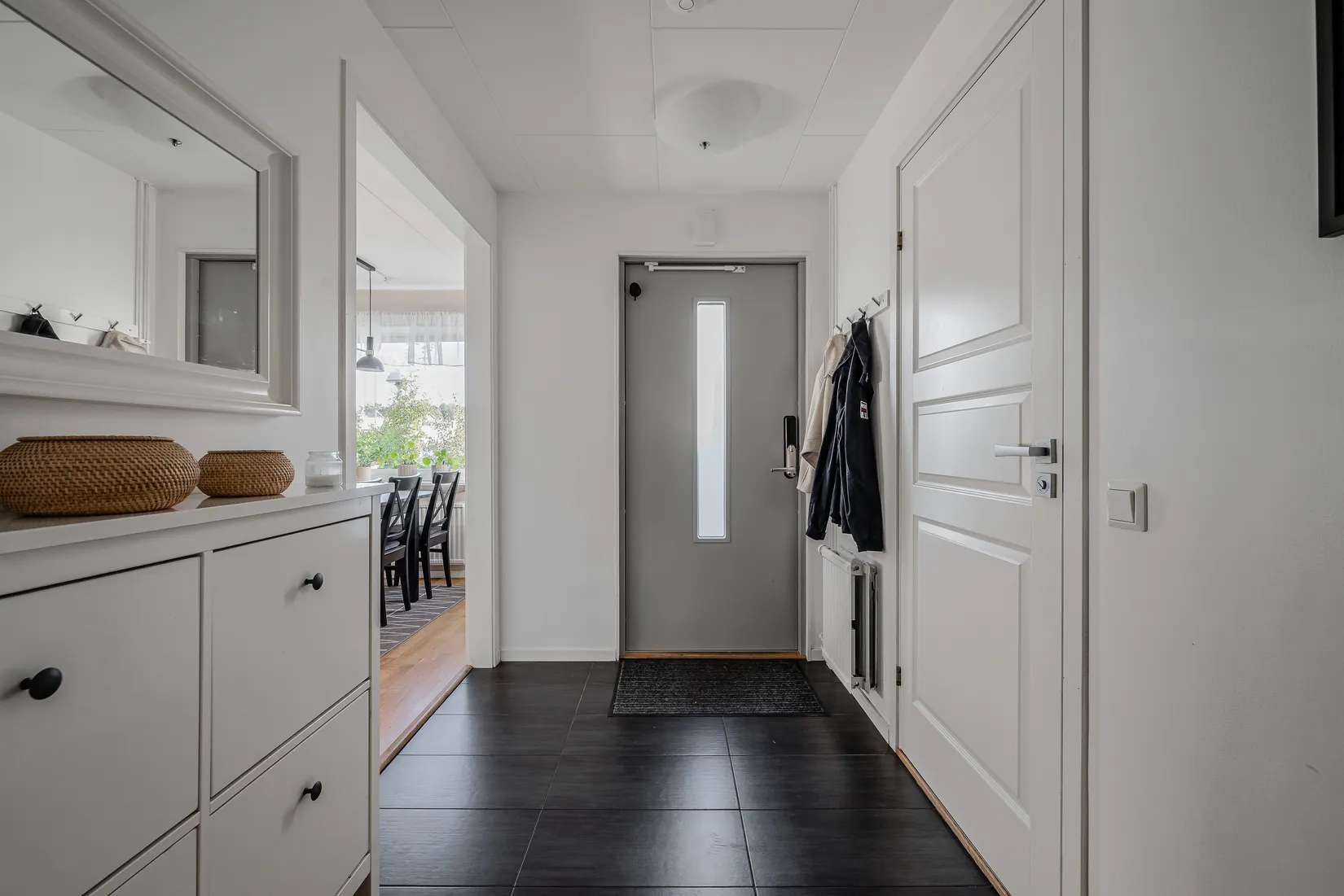 Bostadsrätt, Radhus, Karlavägen 19, Haga, Vallentuna