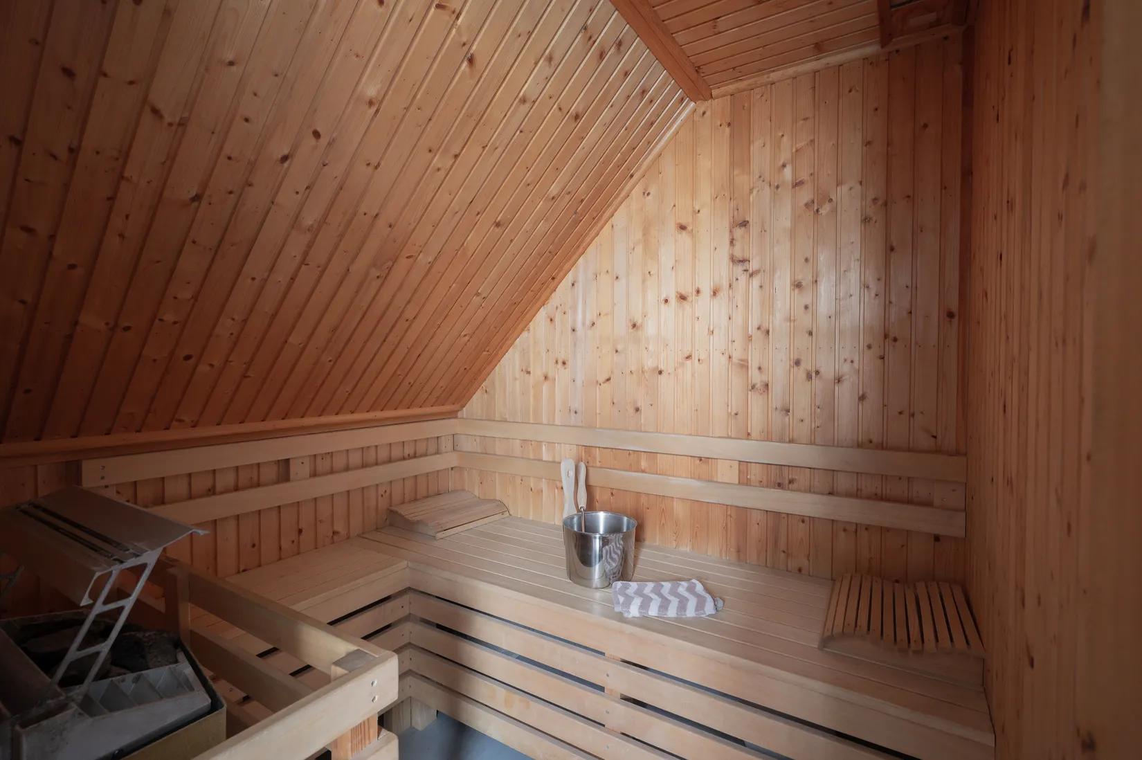 Villa, Utsiktsvägen 5 & 5A, Botkyrka