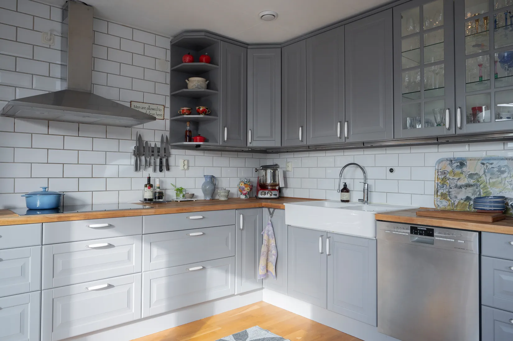 Villa, Utsiktsvägen 5 & 5A, Botkyrka