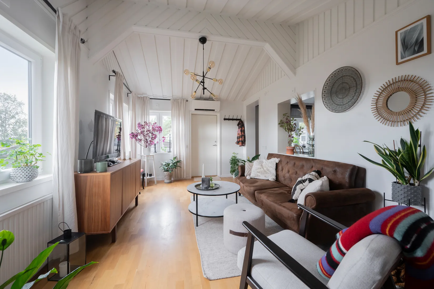 Villa, Utsiktsvägen 5 & 5A, Botkyrka