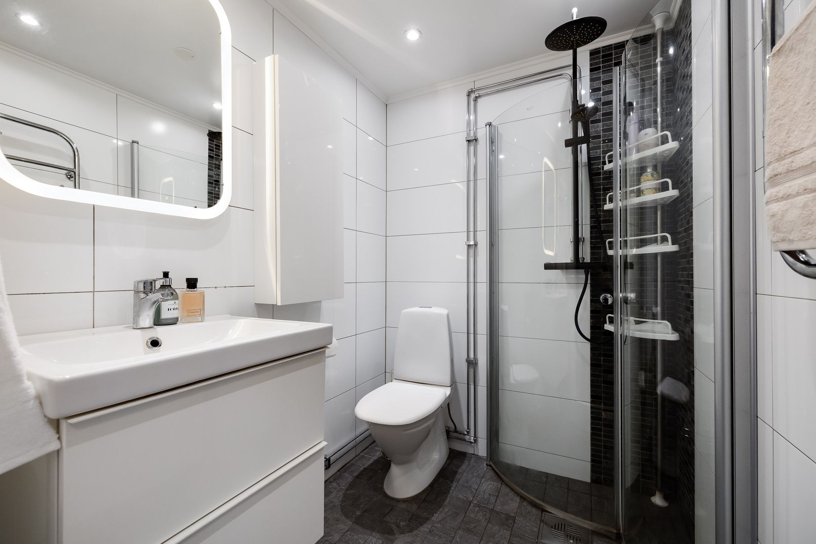 Bostadsrätt, Bäckvägen 54B, Lillån, Örebro