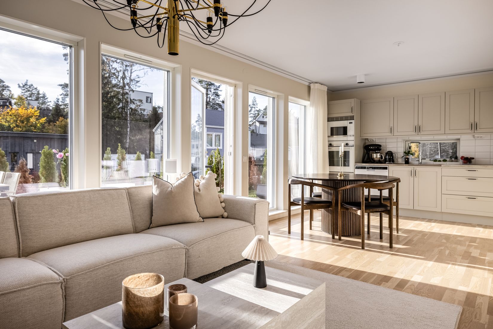 Bostadsrätt, Radhus, Djupdalsvägen 6C, Länna , Huddinge