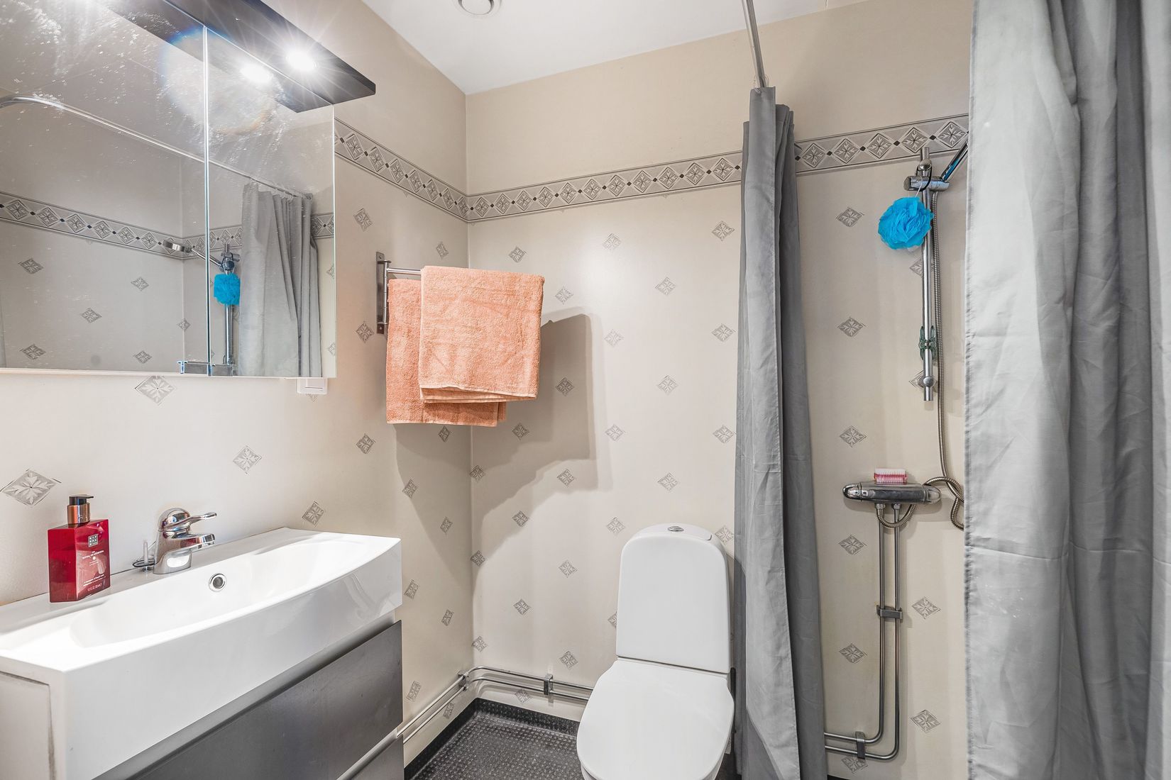 Radhus, Solbackavägen 13F, Ekeby, Eskilstuna