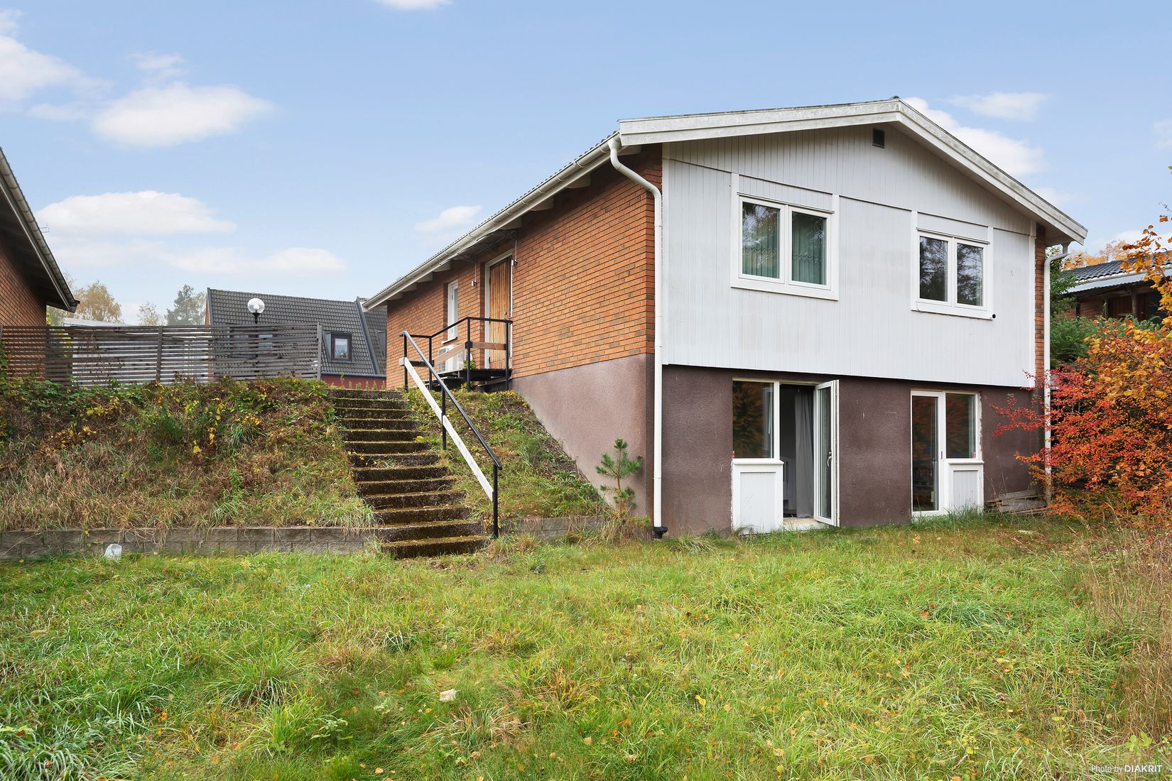 Villa, Korpvägen 16, Skäcklinge, Botkyrka