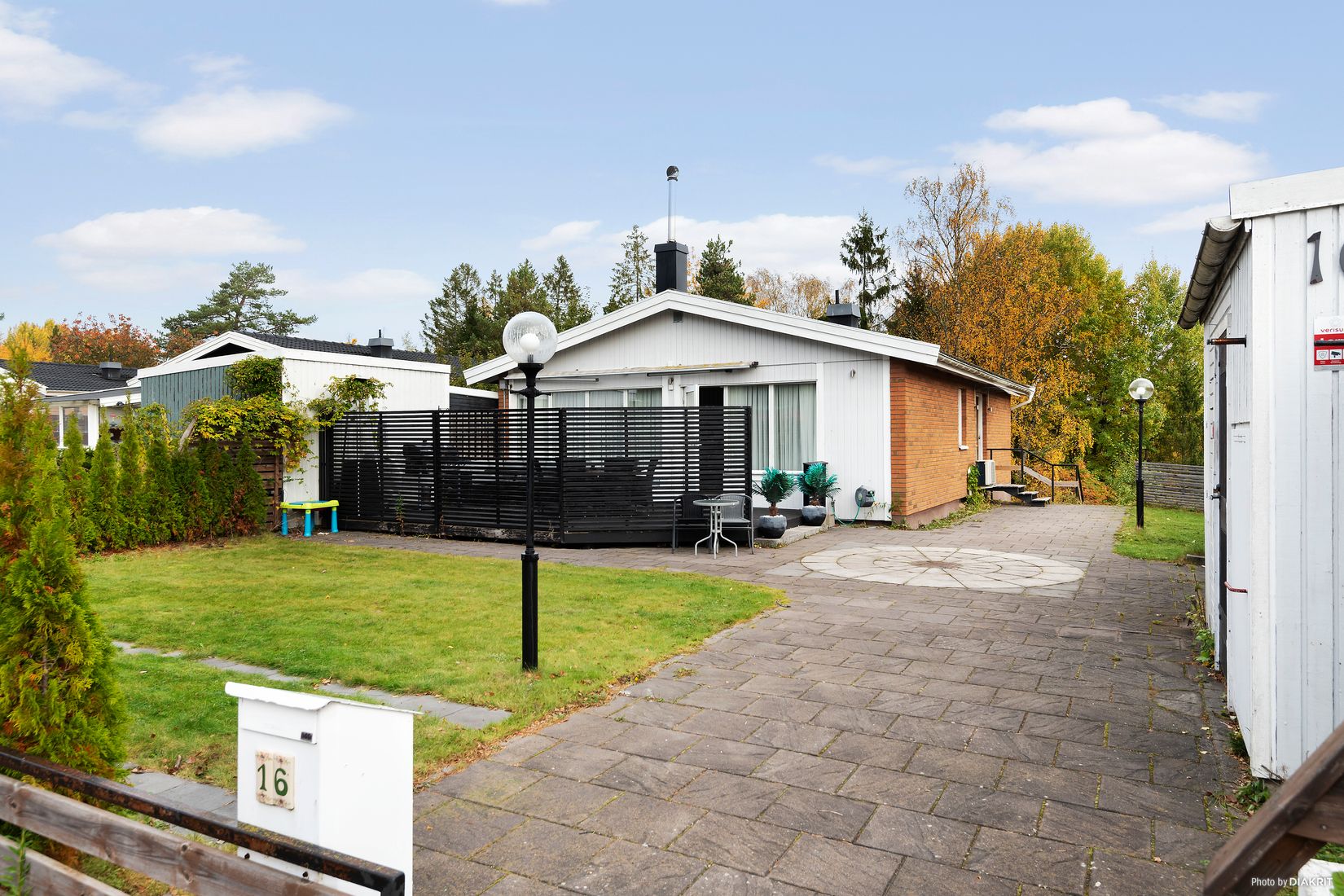 Villa, Korpvägen 16, Skäcklinge, Botkyrka