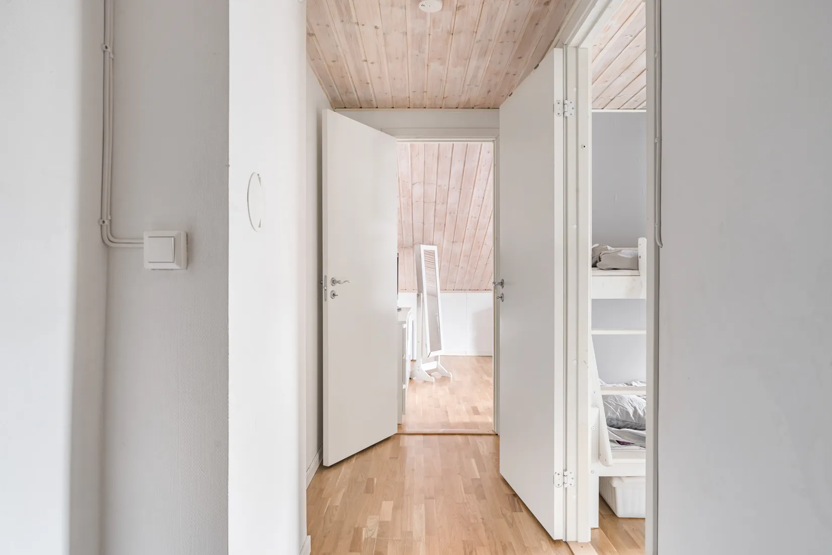 Villa, Radhus, Götavägen 106, Gribbylund, Täby