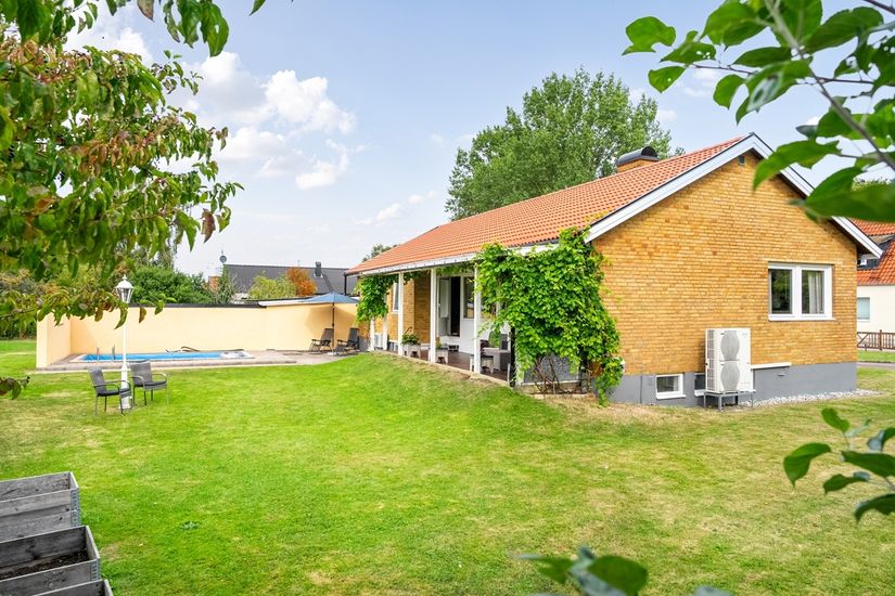 Villa, Åkaregatan 1A, Hyllinge, Åstorp