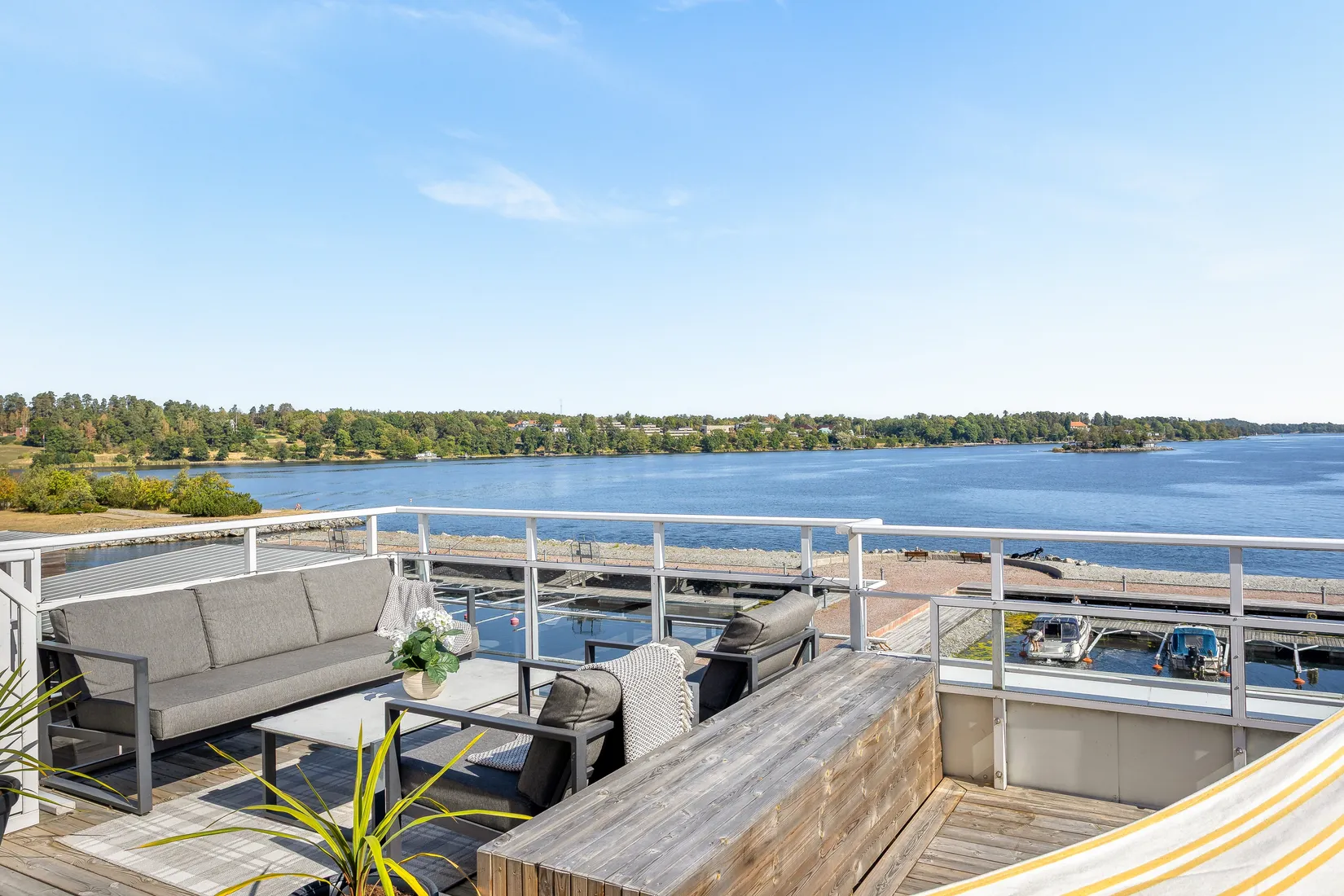 Radhus, Slipvägen 12, Gåshaga, Lidingö
