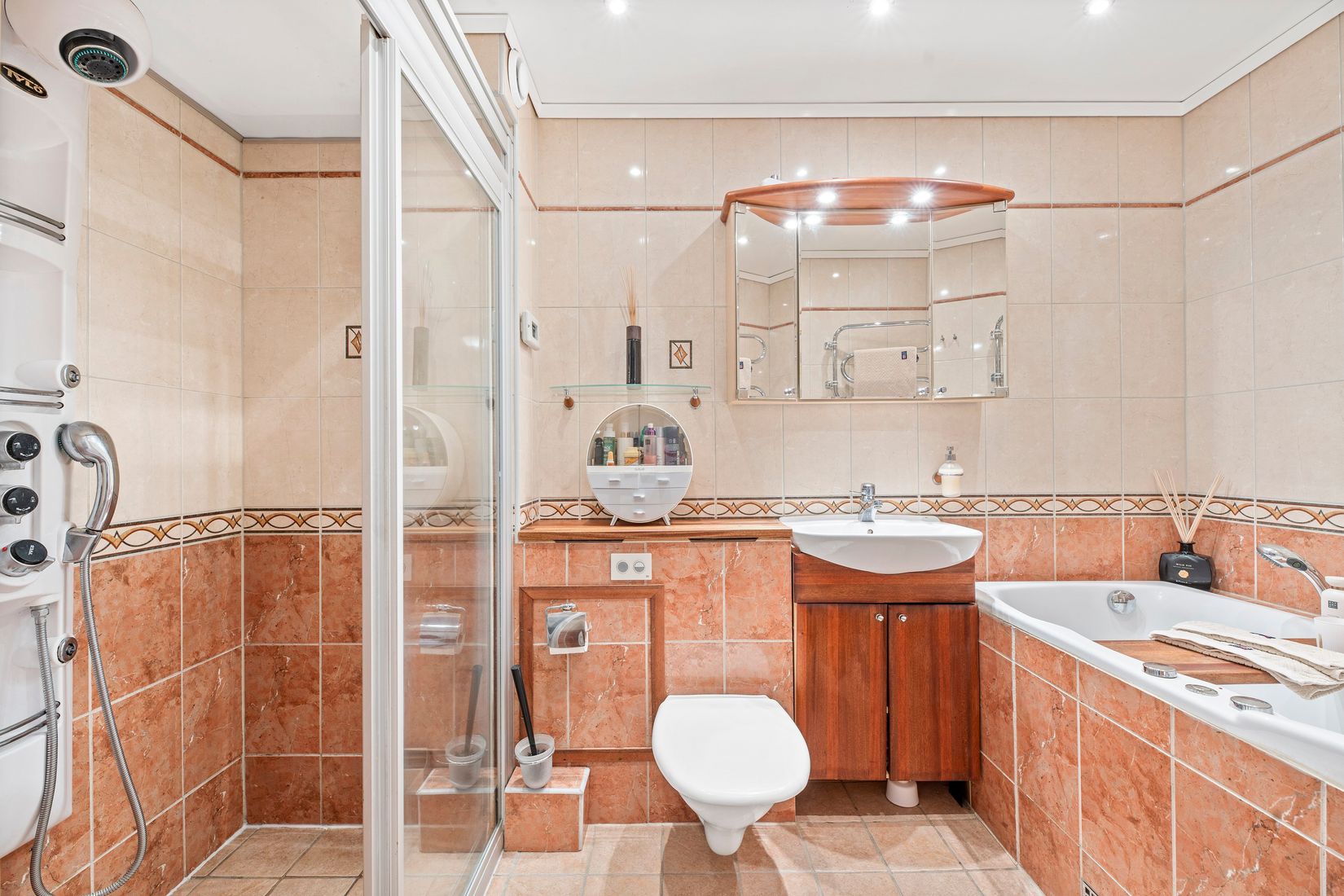 Bostadsrätt, Kungsgatan 63B, Centrum, Uppsala