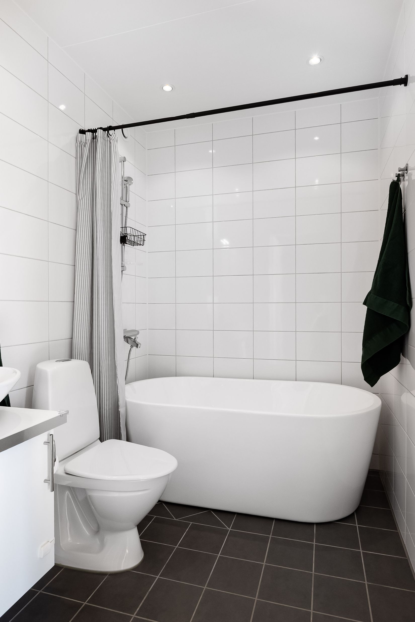 Bostadsrätt, Radhus, Nästegårdsvägen 54A, Lillån, Örebro