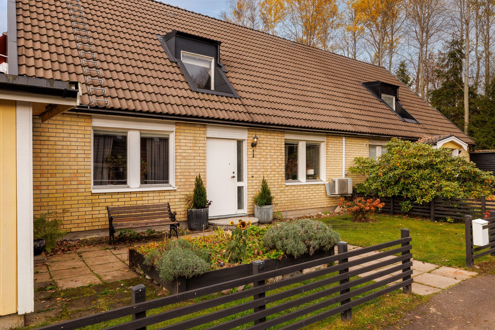 Villa, Lummergatan 1, Fjugesta, Lekeberg