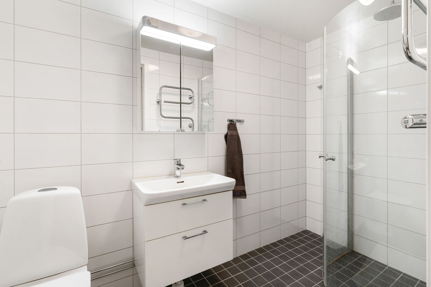 Bostadsrätt, Axvägen 65, 1tr, Viksjö, Järfälla