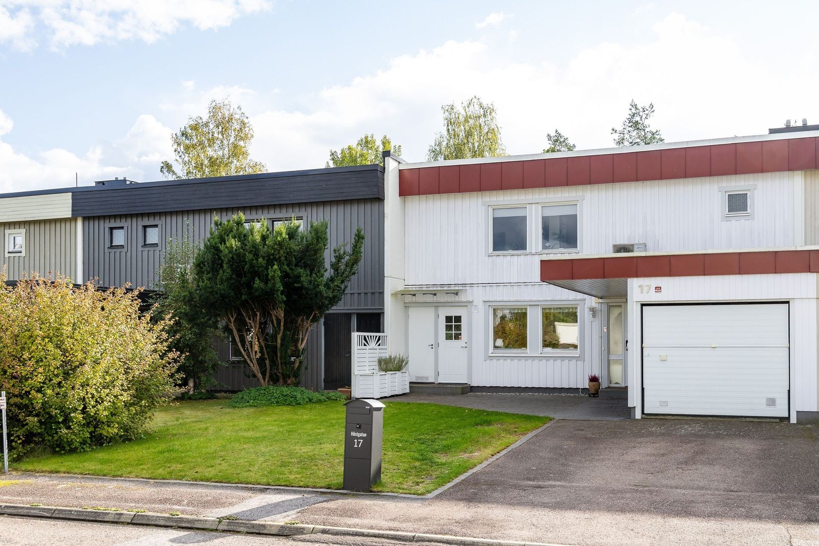 Radhus, Höstgatan 17, Hanemåla, Nybro