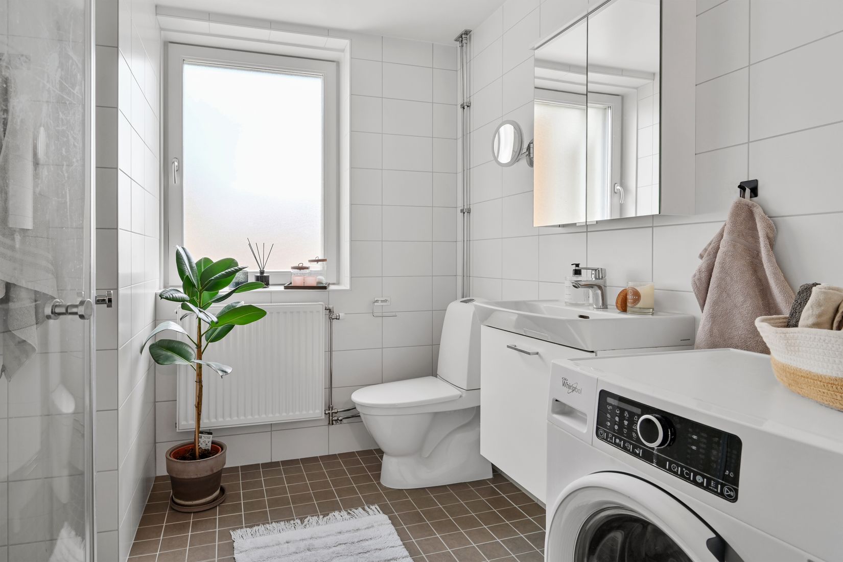 Bostadsrätt, Herrgårdsvägen 11, Centralt, Upplands Väsby