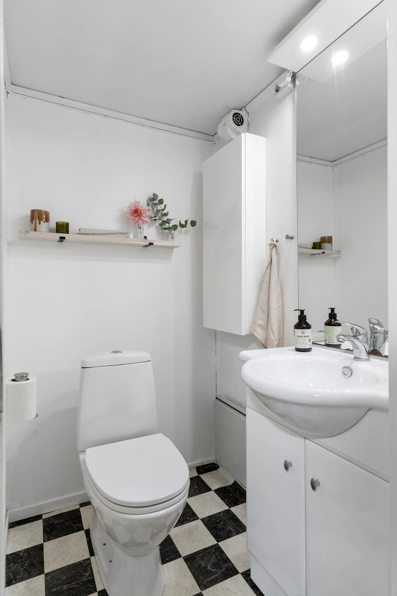 Radhus, Sjövallavägen 28, Alafors, Ale