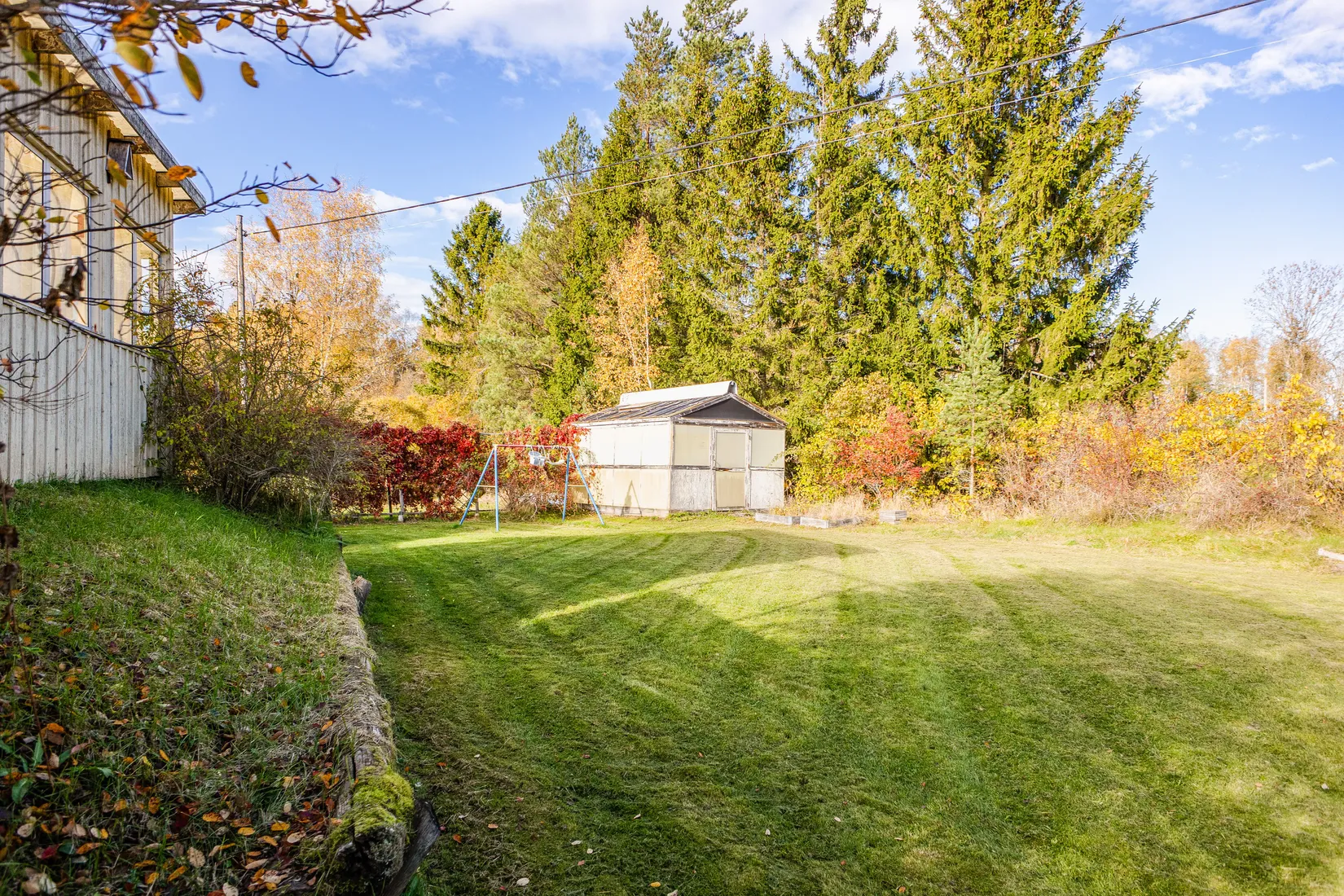 Villa, Gård/Skog, Bred Hamby 1, Enköping