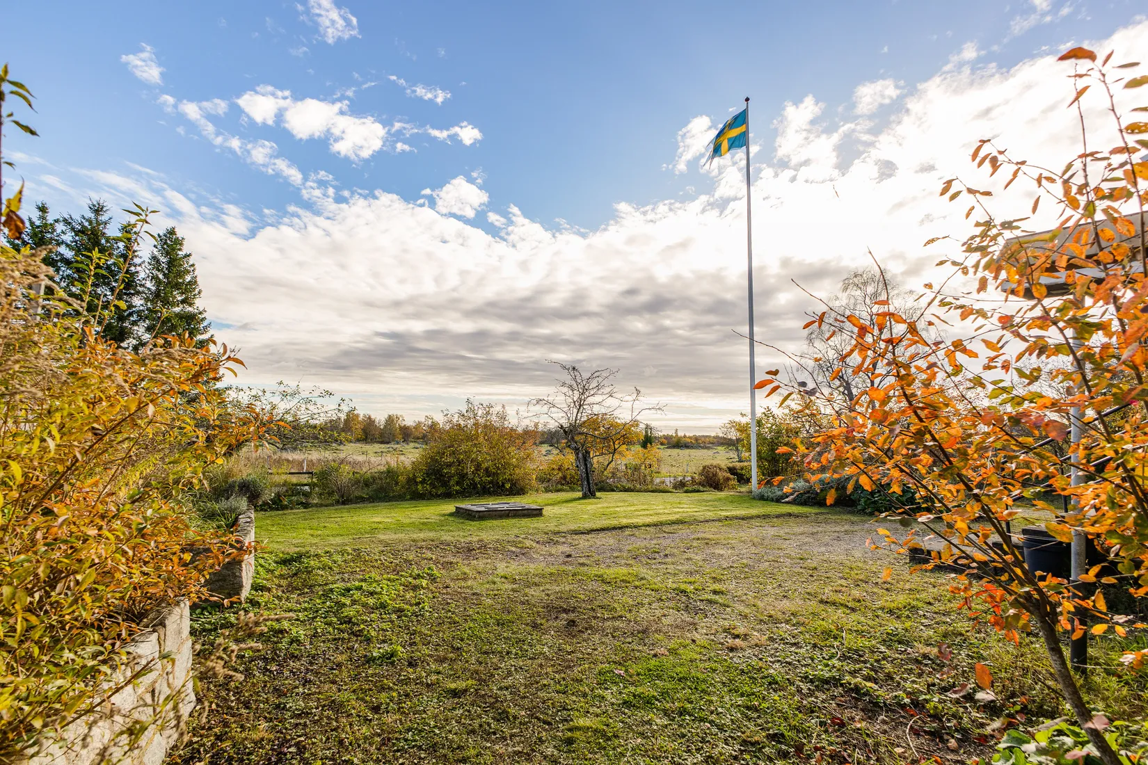 Villa, Gård/Skog, Bred Hamby 1, Enköping