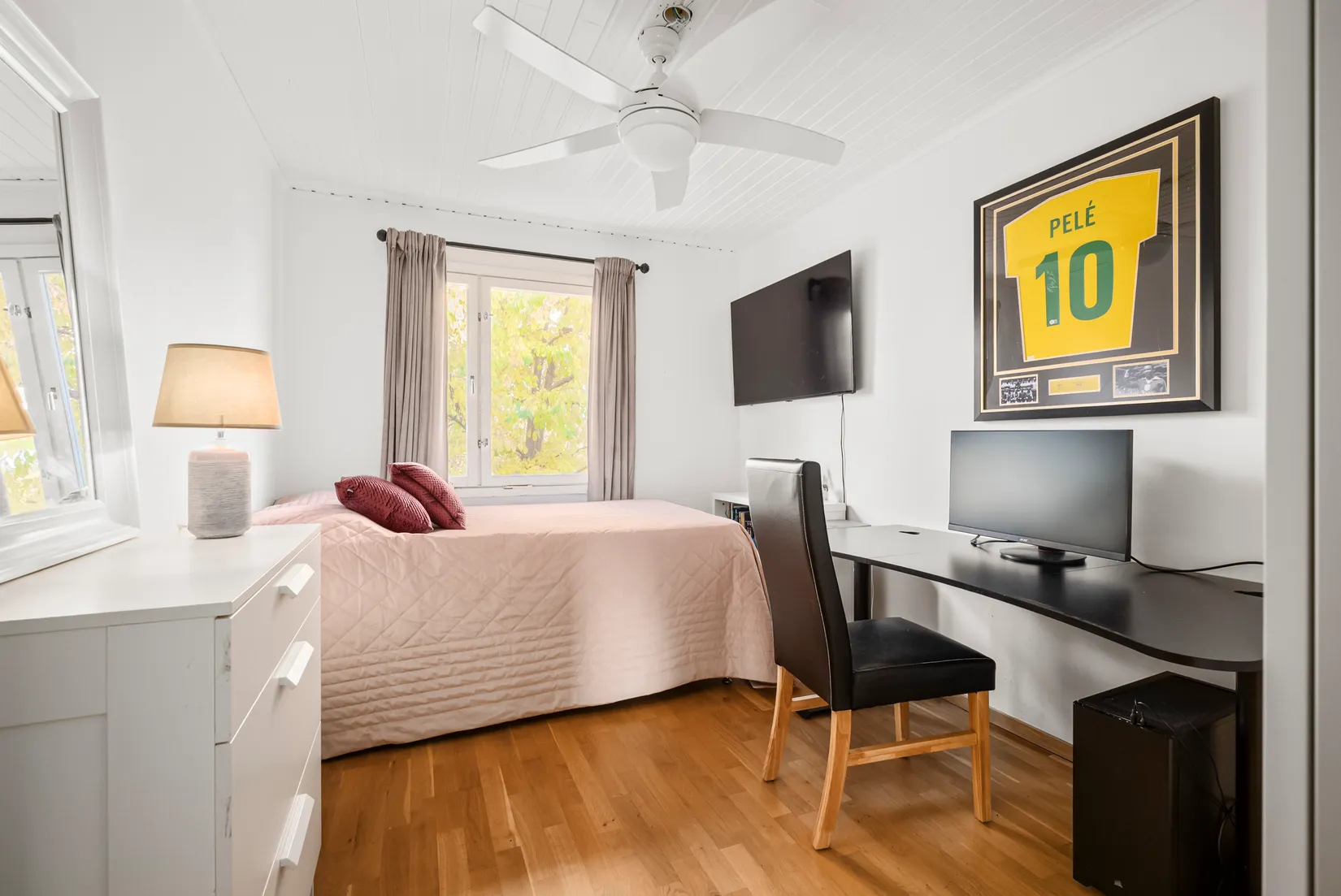 Villa, Radhus, Elsbyvägen 70, Nälsta, Stockholm